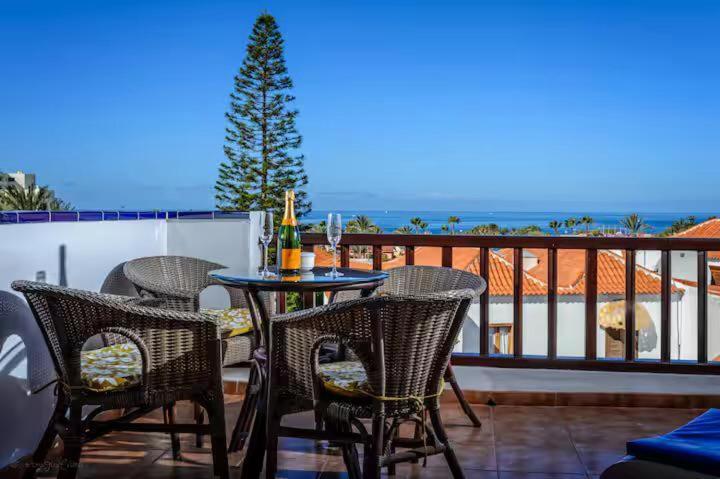 Apartment In Playa De Las Americas 1 Zewnętrze zdjęcie